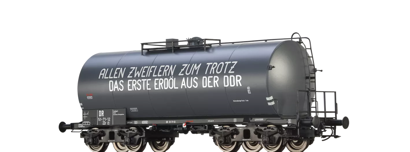 67712 - Leichtbaukesselwagen Uerdingen "Erdöl" der DR