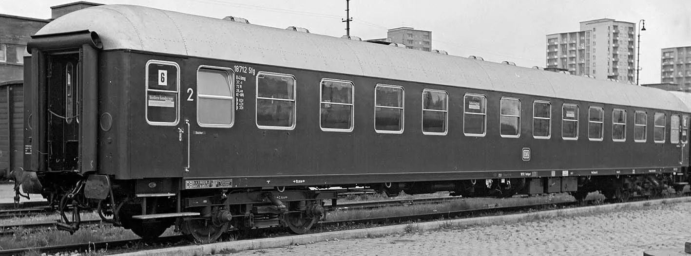 58086 - Schnellzugwagen Büm§232§ DB