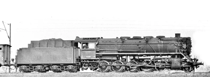 70048 - Güterzuglok BR 44 DR
